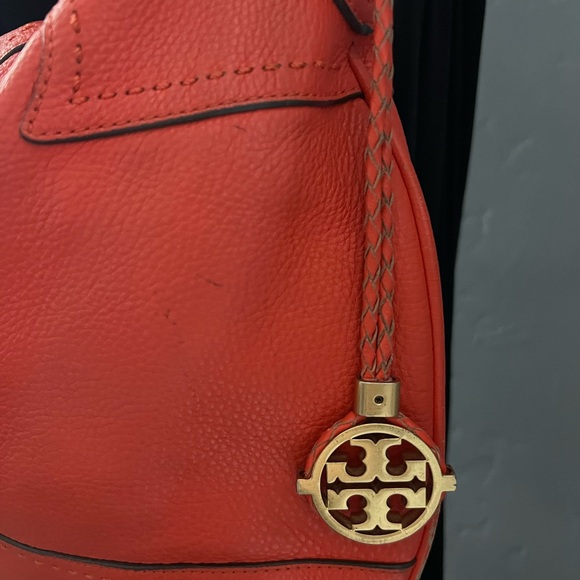 Tory Burch Fire Orange Amalie 2 way bag - Picture 2 of 16